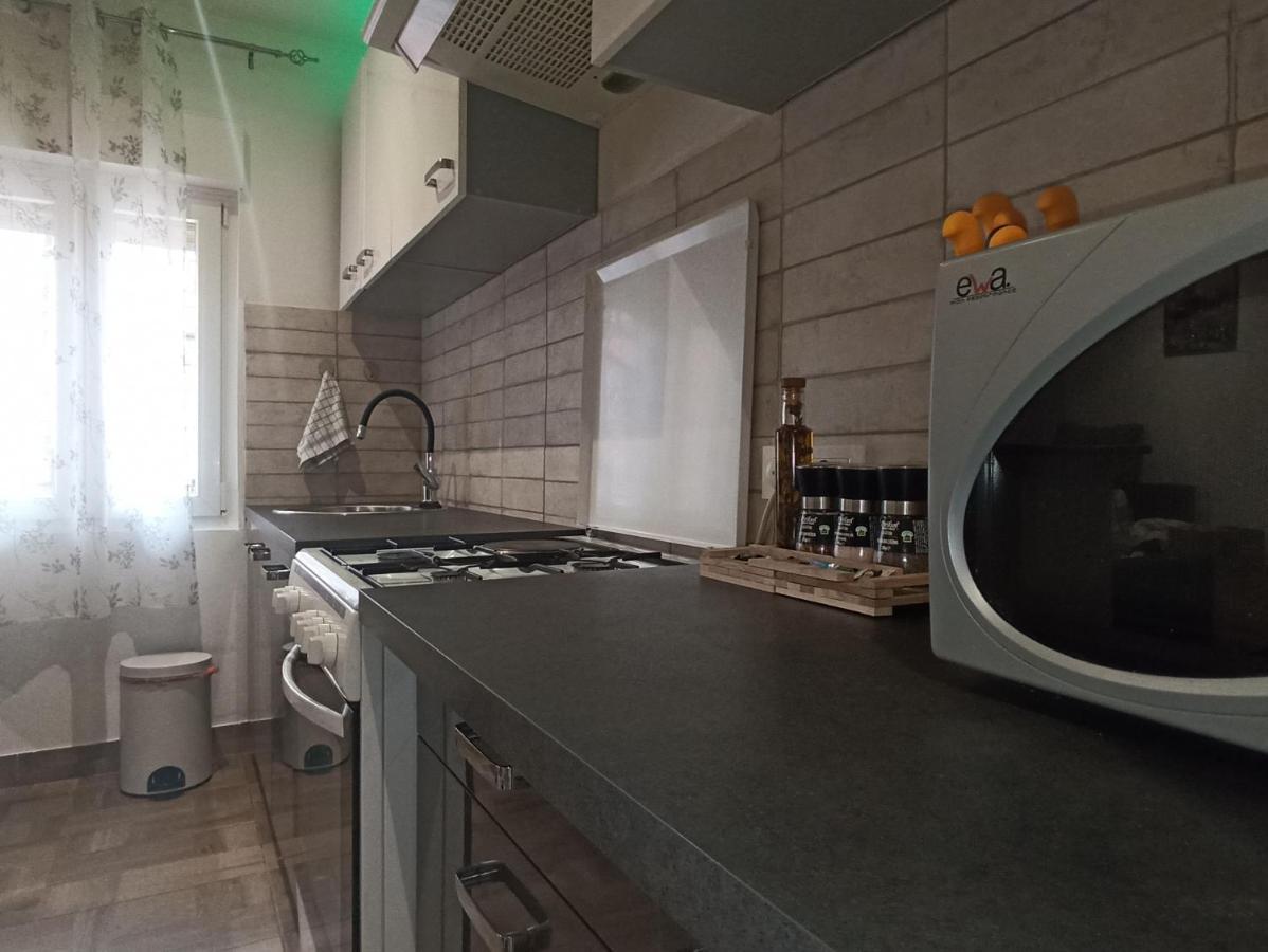 Hukic A2 And A1 Lägenhet Fažana Exteriör bild